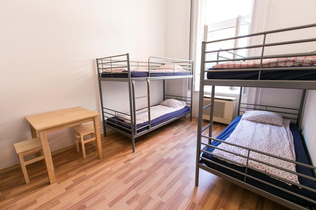 Suite Hostel Budapest Luaran gambar