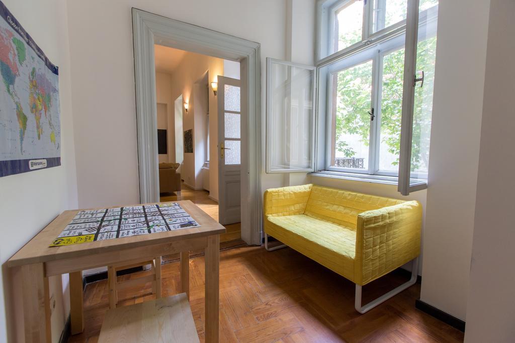 Suite Hostel Budapest Luaran gambar