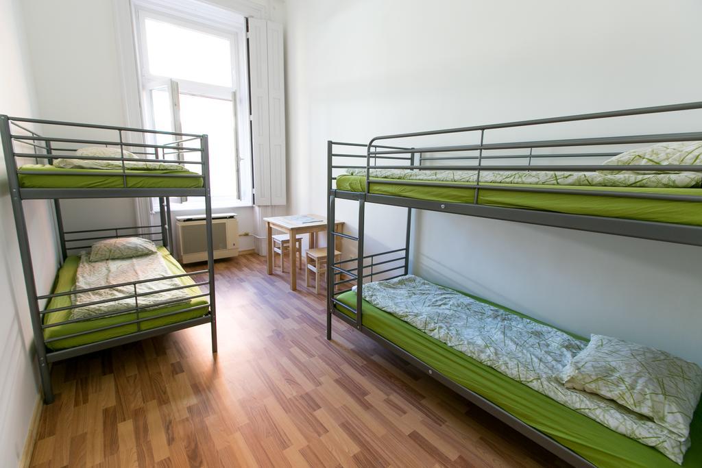 Suite Hostel Budapest Bilik gambar